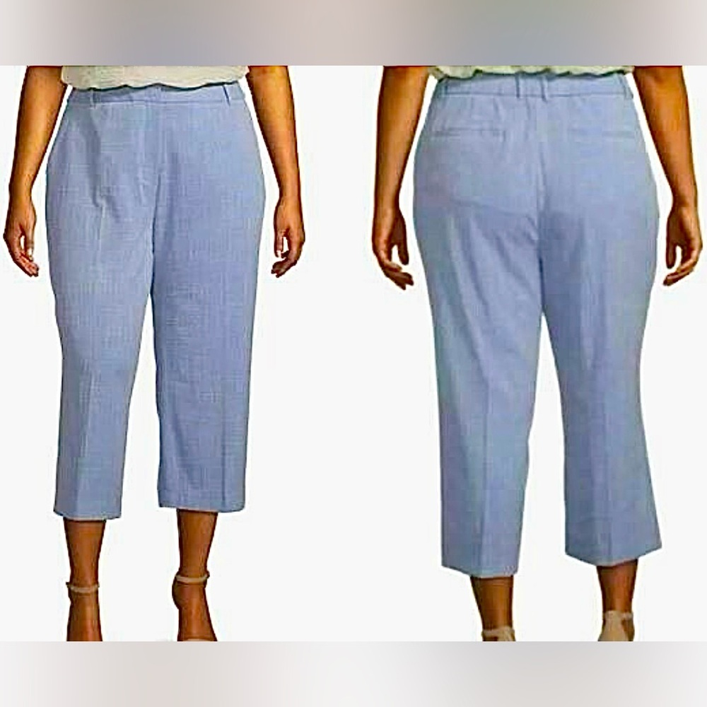 Women's Light Blue Wide Leg Cropped Pants